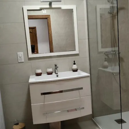 Andibru Semesterbostad *